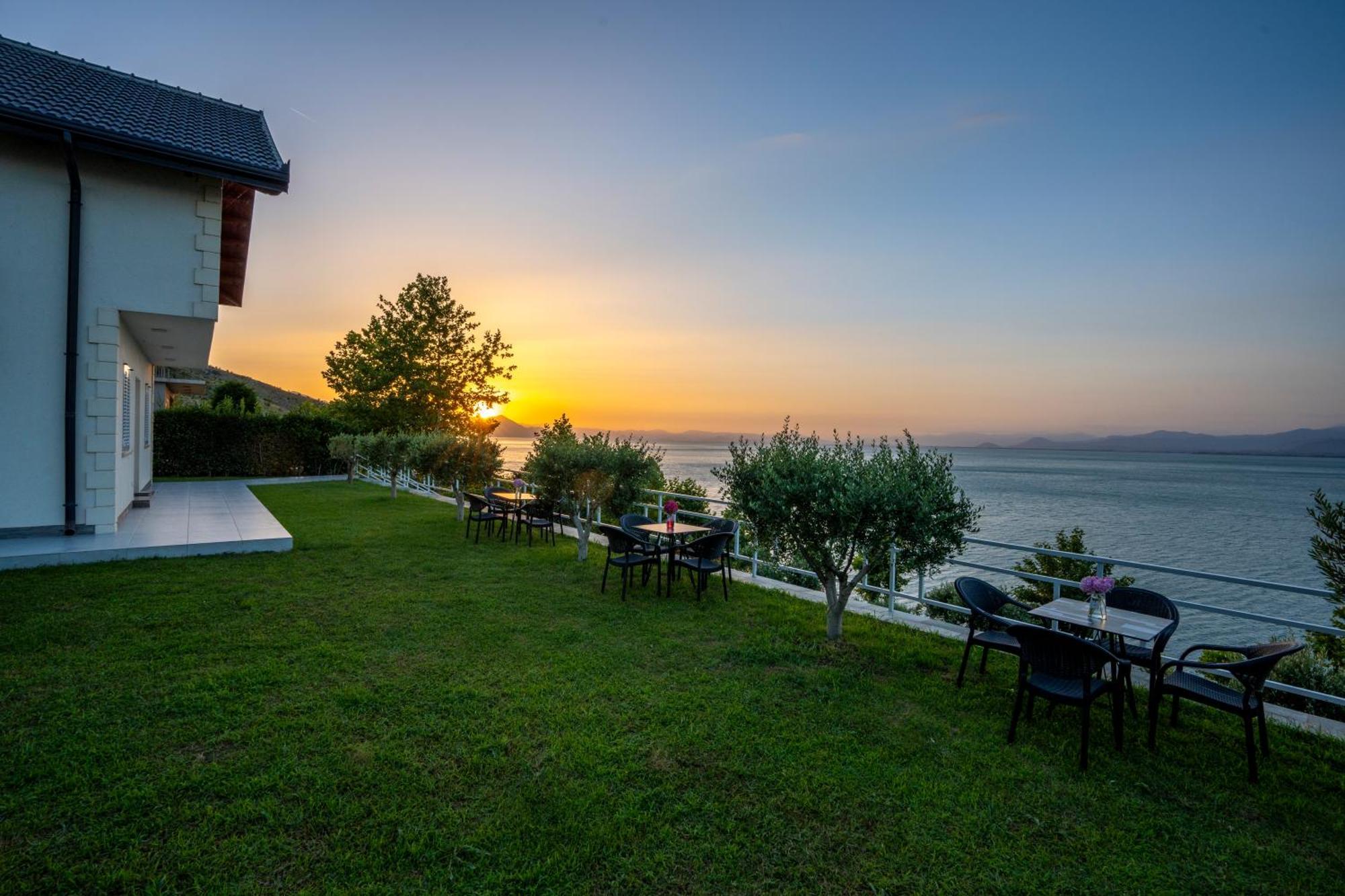 Xhuli Guesthouse Shkodër Dış mekan fotoğraf