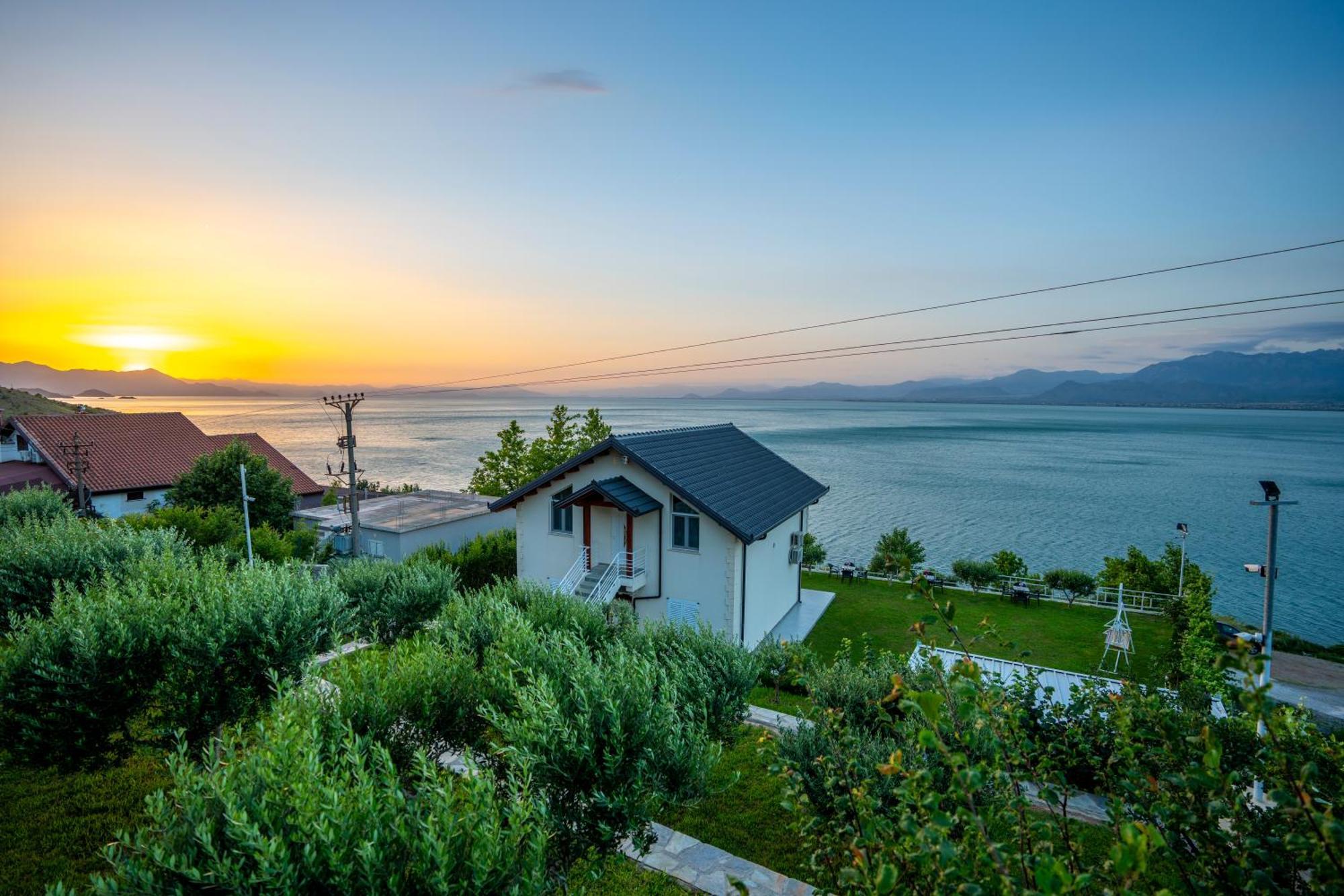 Xhuli Guesthouse Shkodër Dış mekan fotoğraf